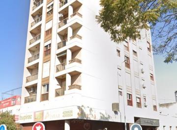 Departamento · 74m² · 4 Ambientes · Departamento en Alquiler B° Centro