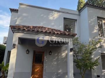 Casa · 140m² · 5 Ambientes · 1 Cochera · Casa en Venta en Santa María de Los Olivos, Malvinas Argentinas