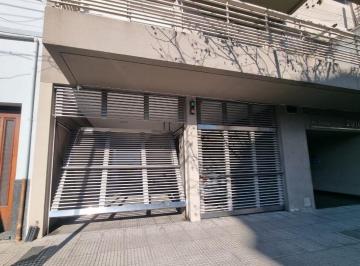 Departamento · 32m² · 1 Cochera · Venta Cochera Doble Acceso Independiente Flores