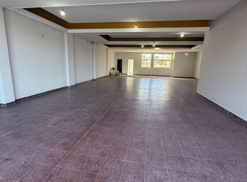 Local comercial · 200m² · Alquiler Local en Caseros