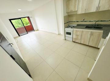 Departamento de 2 ambientes, Lanús · Departamento 2 Ambientes Amplio Doble Balcón y Cochera Opcional en Lanús Centro