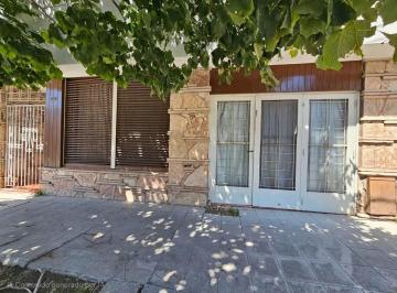 Casa de 3 ambientes, Quilmes · Casa en Venta en Bernal