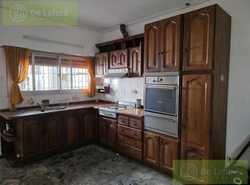 Casa · 95m² · 4 Ambientes · 1 Cochera · Alquiler - Casa 4 Ambientes, Excelente Conectividad, Beccar