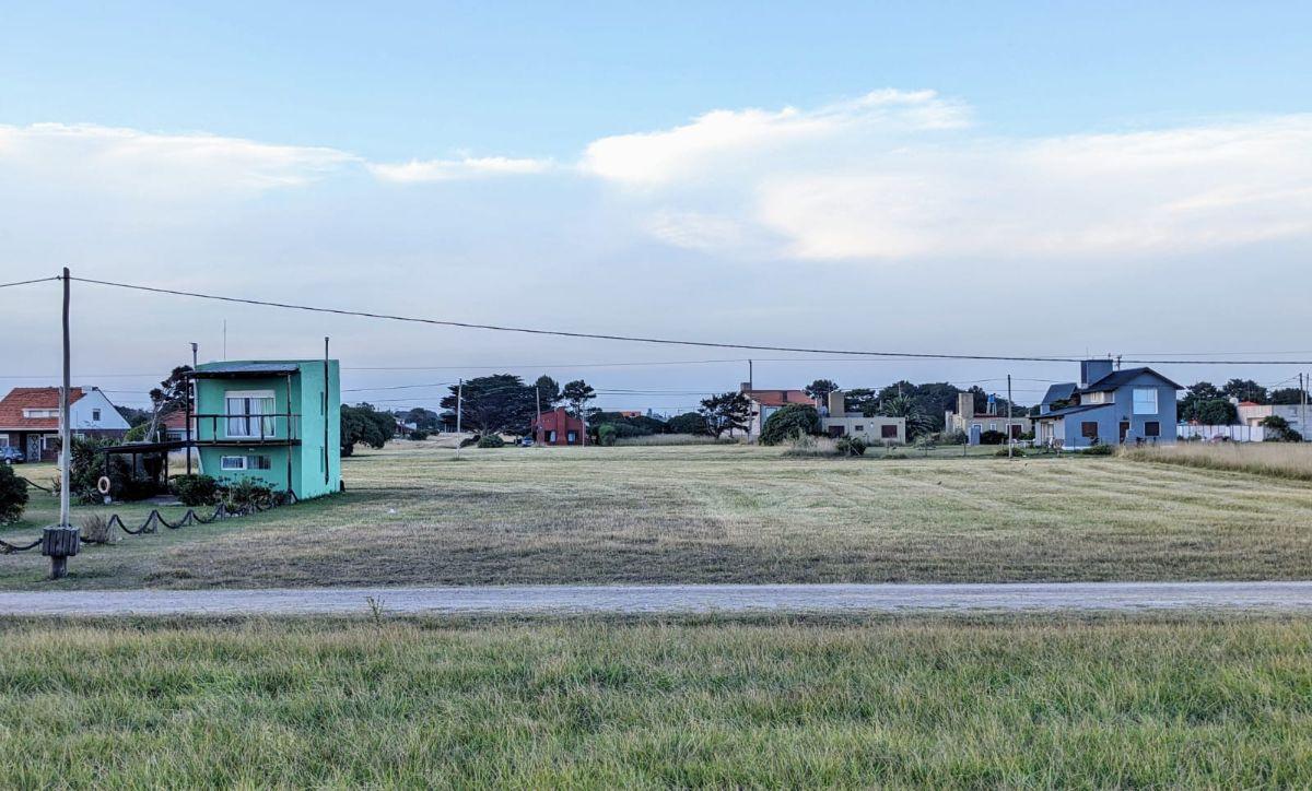 Lote en venta – El Marquesado, frente al mar! Se vende lote de 450 m² en El Marquesado