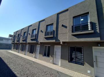 Departamento de 3 ambientes, San Miguel · Duplex de 65 m² con 2 Dorm. en Venta en Muñiz