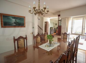 Casa · 178m² · 6 Ambientes · 1 Cochera · Oportunidad en Almagro: Amplia Casa de 6 Ambientes en Venta