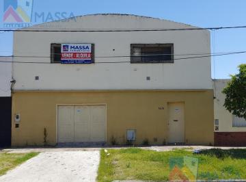 Bodega-Galpón · 200m² · Excepcional Galpon a La Venta/alquiler! Techo Parabolico! Zona Sur!