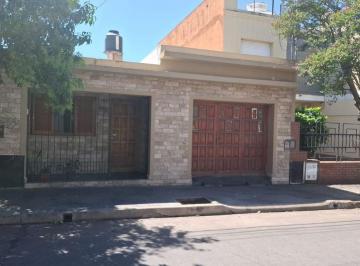 Casa de 4 ambientes, Córdoba · Casa en Venta – 3 Dorm. con Cochera | a m de B° General Paz