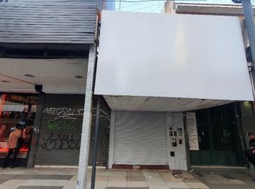 Local comercial · 30m² · Local en Alquiler Ubicado en Lanús Este, Lanús, G. B. a. Zona Sur