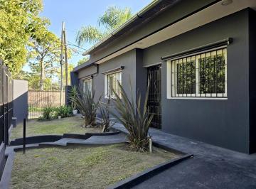 Casa · 130m² · 5 Ambientes · 3 Cocheras · Casa en La Reja Grande