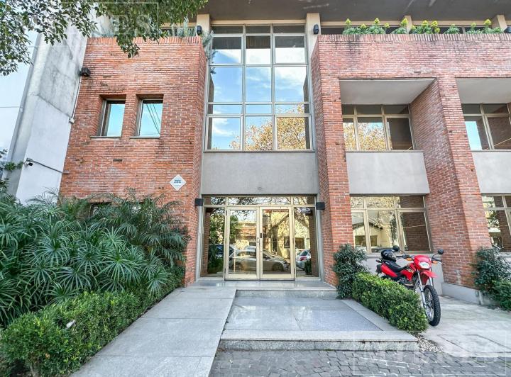 Oficina comercial · 481m² · 8 Cocheras