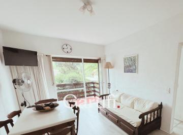 Departamento · 45m² · 2 Ambientes · Departamento Alquiler Anual en Pinamar a 50 m del Mar