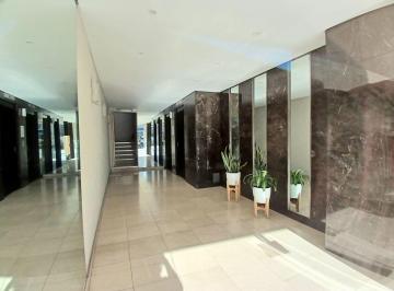 Departamento de 3 ambientes, Lanús · Venta Depto 3 Amb Piso Alto, Muy Luminoso C/balcón Sobre Av H. Yrigoyen, a 4 C/ de La Estación