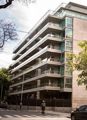 Departamento 4 Ambientes en Alquiler en Artilleros Plaza!