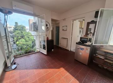 Departamento de 2 ambientes, Belgrano · Luminoso Departamento 2 Ambientes con Cocina Separada en Belgrano R