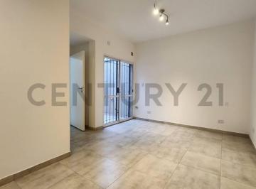 Departamento · 30m² · 2 Ambientes · Vta Depto 2 Amb - Terraza/patio Apto Credito Permiuta