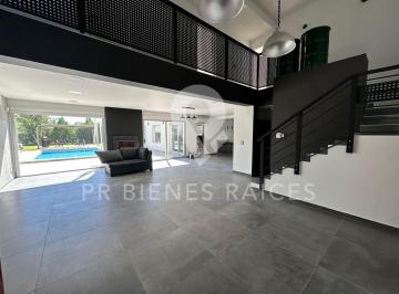 Casa · 800m² · 4 Ambientes · Casa - Cruz del Sur