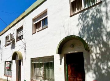 Casa de 3 ambientes, Moreno · Dúplex 3 Ambientes con Cochera en Venta - Moreno Centro, Lado Sur.