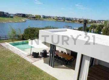Casa · 174m² · 4 Ambientes · 2 Cocheras · Venta Acepta Permuta Casa 4ambientes San Sebastian