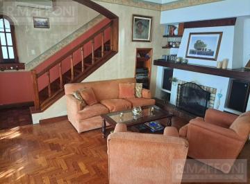 LIVING CON HOGAR · Casa en Adrogue