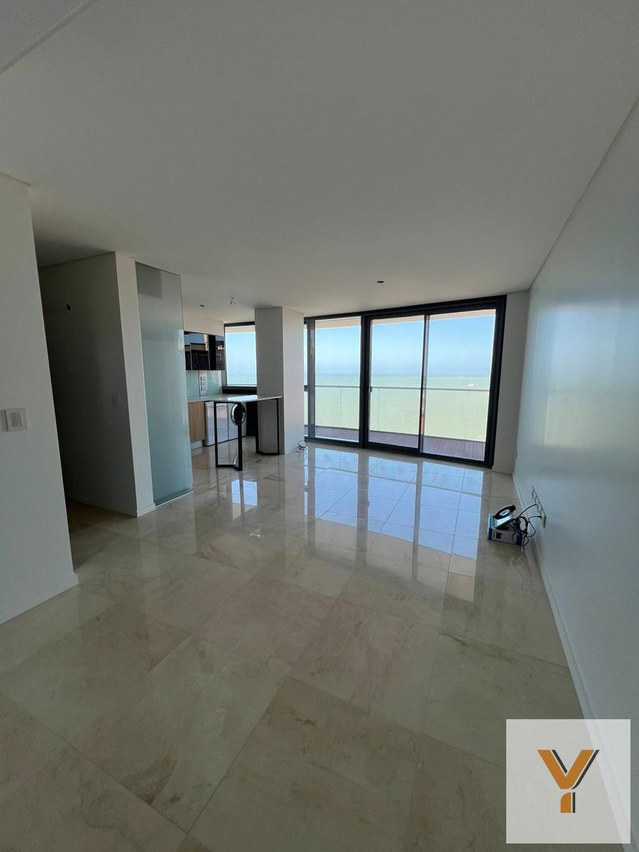 Depto 2 amb, 74m² con balcón y ascensor — Rawson