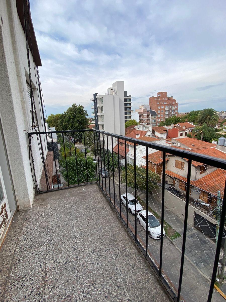 Av. Rivadavia 15800