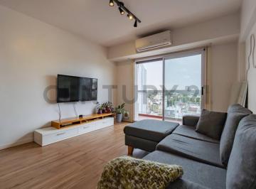 Departamento · 66m² · 3 Ambientes · Venta Depto 3 Amb Al Frente con Balcón - Monte Castro