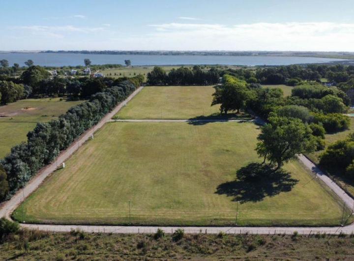 Terreno · 2500m²