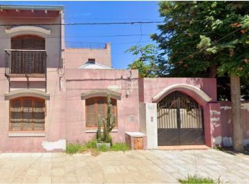 Casa · 140m² · 4 Ambientes · Casa en Venta