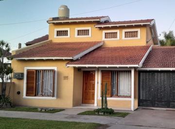 Casa · 350m² · 4 Ambientes · 1 Cochera · Casa en San Pedro