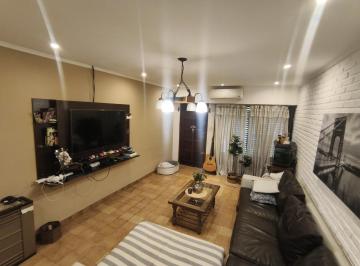 Casa · 296m² · 4 Ambientes · 2 Cocheras · Venta de Casa de 4 Ambientes con Quincho, Pileta y Cochera – Ituzaingó Norte. - Zona Oeste