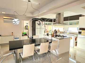 Casa de 5 ambientes, Córdoba · Venta 4 Dorm. en Suite, 1 Dorm. Pb, Jardín, Pileta! Recibe Prop. Menor en Valle Escondido Categoría!