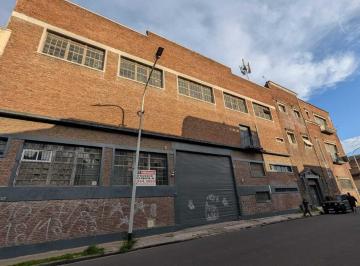 Depósito · 5700m² · Depósito en Alquiler en Avellaneda, G. B. a. Zona Sur