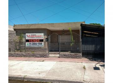Casa · 149m² · 3 Ambientes · 1 Cochera · Venta Casa Estilo Americano en Castelar Sur