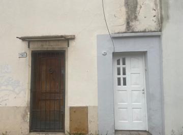 Casa · 79m² · 5 Ambientes · Casa Chalet en Venta en Morón, G. B. a. Zona Oeste, Argentina