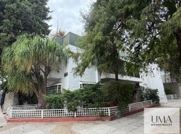 Casa · 150m² · 4 Ambientes · 1 Cochera · Casa en Esquina con Gran Potencial en El Corazón de Villa Devoto