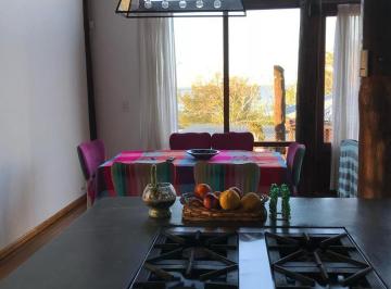 Casa · 140m² · 4 Ambientes · 2 Cocheras · Casa en Venta - 3 Dorm. 2 Baños - Cocheras - 335 m² - Quilmes