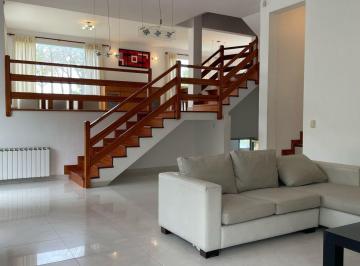Casa · 350m² · 6 Ambientes · Casa en Venta - 5 Dorm. 2 Baños - 1.024 m² - Pinamar