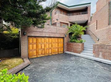 Casa · 198m² · 7 Ambientes · 2 Cocheras · Excelente Propiedad en Venta Obispo Lascano