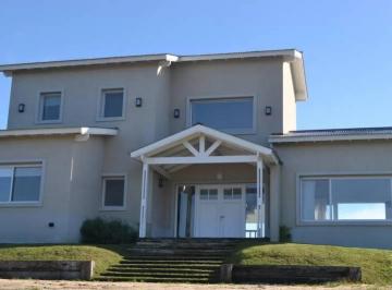 Casa · 269m² · 8 Ambientes · 2 Cocheras · Casa en Venta - 4 Dorm. 4 Baños - 334 m² - Costa Esmeralda, Pinamar