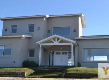 Casa · 269m² · 8 Ambientes · 2 Cocheras · Casa en Venta - 4 Dorm. 4 Baños - 334 m² - Costa Esmeralda, Pinamar