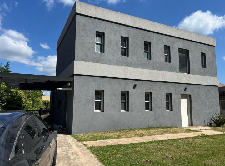 Casa · 135m² · 5 Ambientes