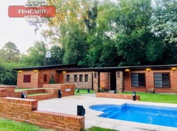 Casa · 153m² · 4 Ambientes · Venta! Casa 4 Ambtes C/piscina - en El Remanso