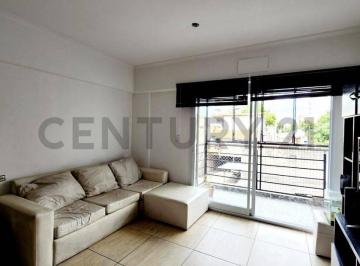 Departamento · 49m² · 3 Ambientes · Vta Dpto 3 Amb Doble Balcon Caseros Permuta