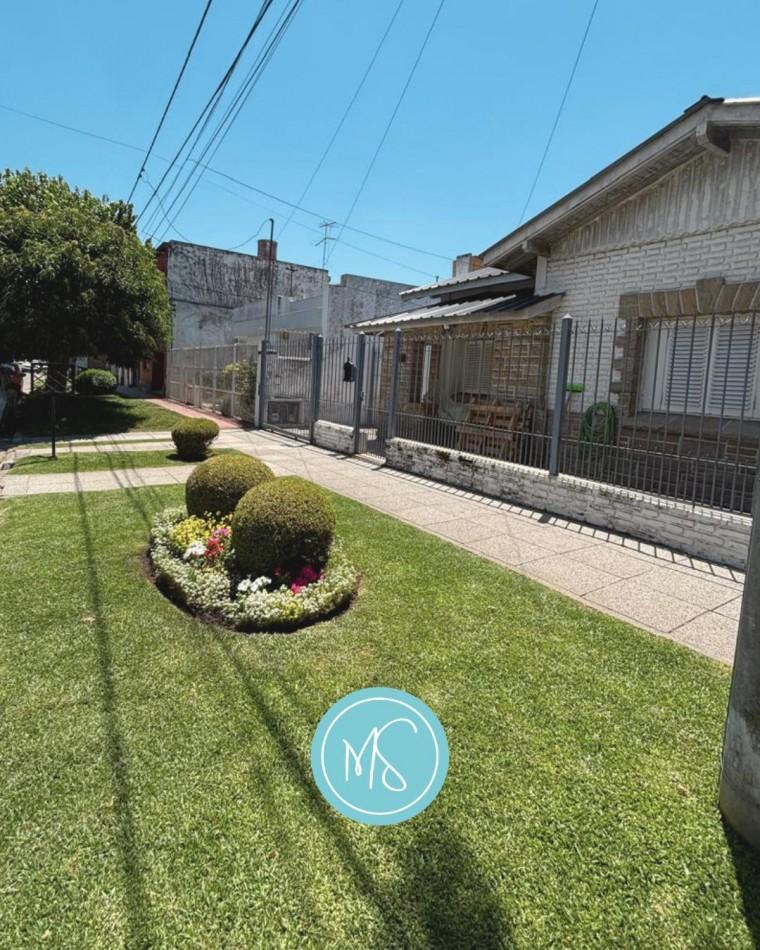 PH 4 amb, 84m² cubiertos con garage y patio — Solís entre Del Riego y Savio
