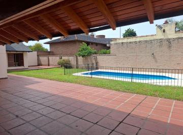 Casa de 7 ambientes, Córdoba · Gran Casa en Tablada Park 4 Dorm.