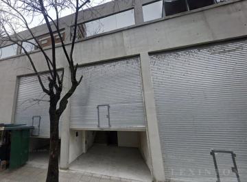 Oficina comercial · 80m² · 3 Ambientes · Local en Flores