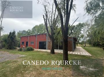 Quinta vacacional · 160m² · 10 Cocheras · Casa en Venta en San Vicente, Ideal Inversores.
