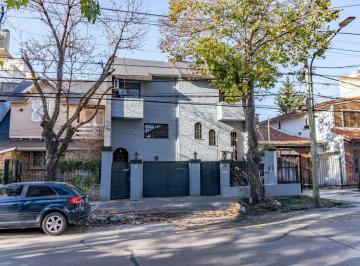 PH · 149m² · 5 Ambientes · 1 Cochera · Venta PH en Vicente López