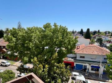 Departamento de 4 ambientes, San Isidro · Impecable Departamento de 4 Ambientes en Martínez